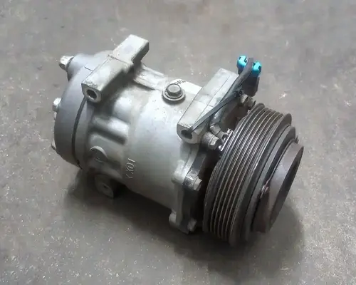 Air Conditioner Compressor CUMMINS X15 Geco - Fresno