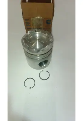 Cummins  Piston