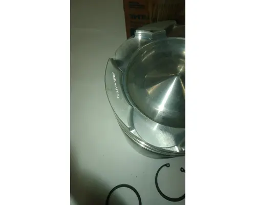 Cummins  Piston