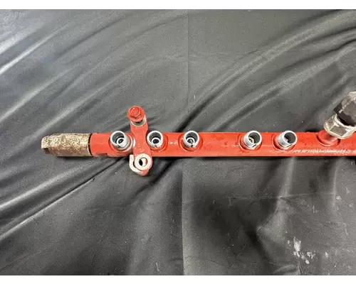 Cumminss X15 Fuel Rail