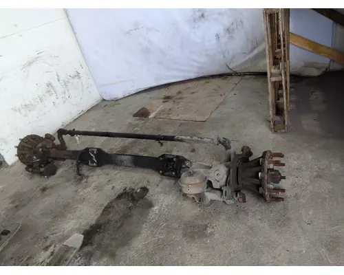 DAIMLER CHRYSLER A 680 331 46 01 AXLE ASSEMBLY, FRONT (STEER)