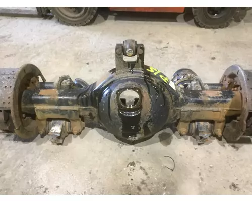 DANA-IHC N340F AXLE HOUSING, REAR (FRONT)