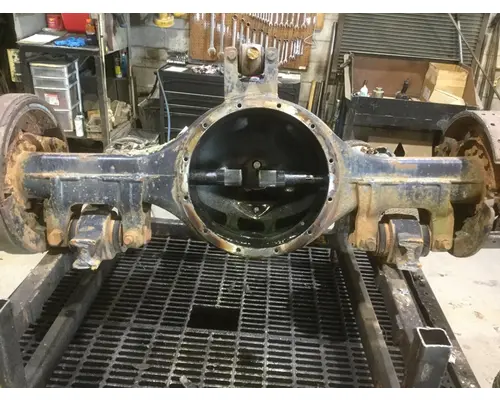 DANA-IHC N340R AXLE HOUSING, REAR (REAR)