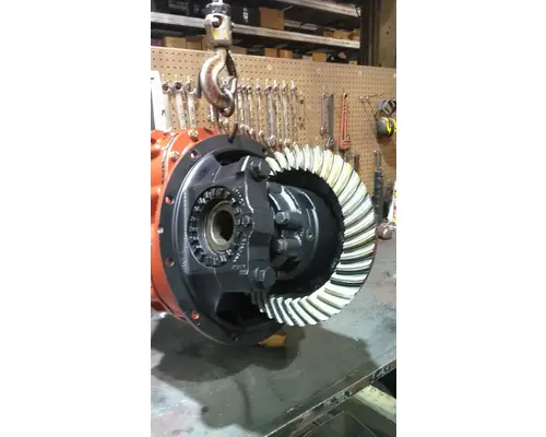 DANA-IHC N400FR410 DIFFERENTIAL ASSEMBLY FRONT REAR