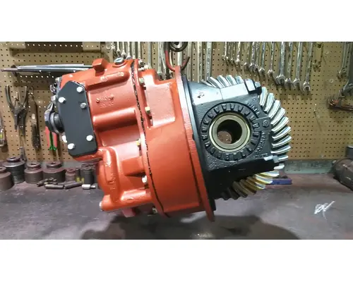 DANA-IHC N400FR410 DIFFERENTIAL ASSEMBLY FRONT REAR