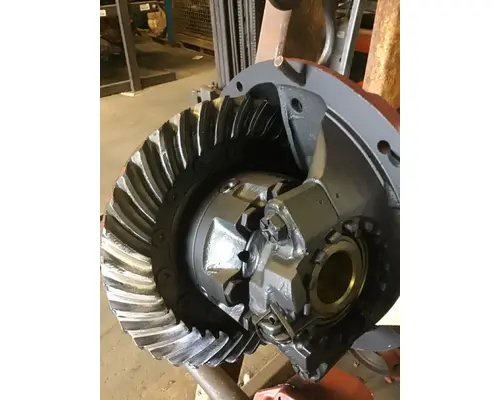 DANA-IHC RA30R538 DIFFERENTIAL ASSEMBLY REAR REAR