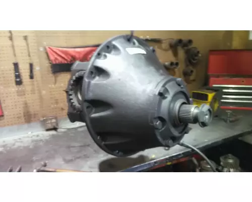 DANA-IHC W230SR717 DIFFERENTIAL ASSEMBLY REAR REAR