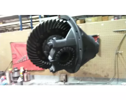 DANA-IHC W230SR717 DIFFERENTIAL ASSEMBLY REAR REAR