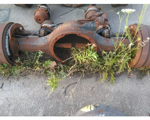 DANA-IHC W230S AXLE HOUSING, REAR (REAR)
