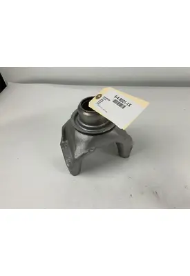 DANA/SPICER 1710 HR YOKE