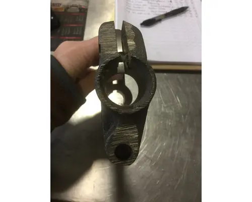 DANA/SPICER CLUTCH FORK CLUTCH PARTS