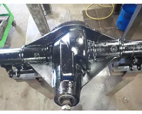 DANA 70 Axle Assembly, Rear
