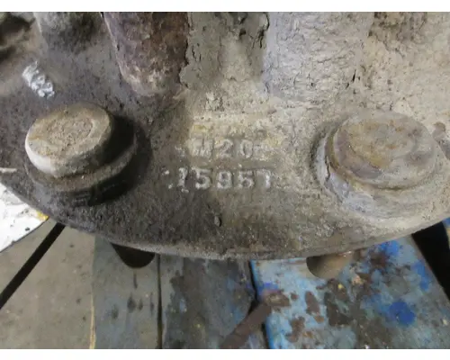 DAYTON 15857 Hub