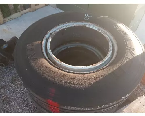 DAYTON 24.5 X 8.25 Tire and Rim