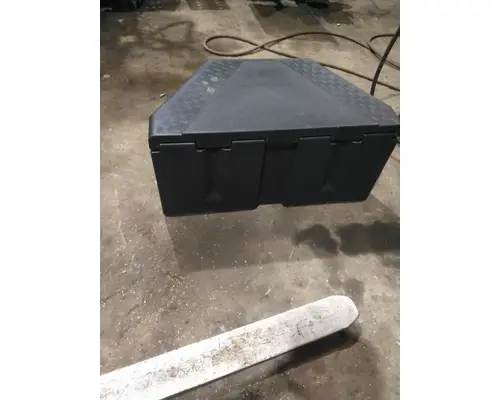 DEEZEE POLY TRIANGLE TOOL BOX