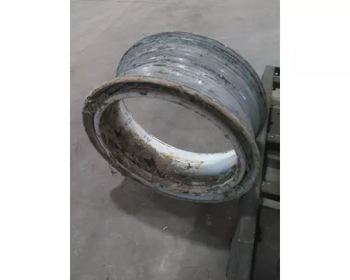 DEMOUNTABLE 22.5 X 8.25 WHEEL