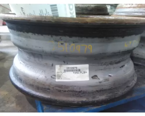 DEMOUNTABLE 22.5 X 8.25 WHEEL