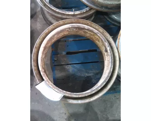 DEMOUNTABLE 22.5 X 8.25 WHEEL