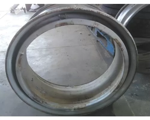 DEMOUNTABLE 22.5 X 8.25 WHEEL