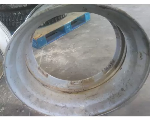 DEMOUNTABLE 22.5 X 8.25 WHEEL