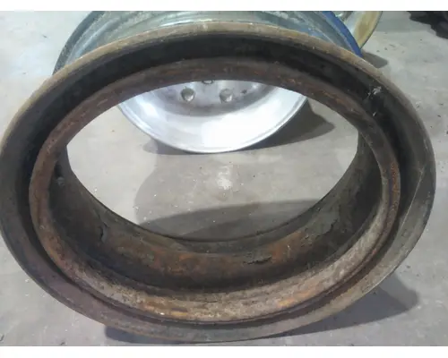 DEMOUNTABLE 22.5 X 8.25 WHEEL