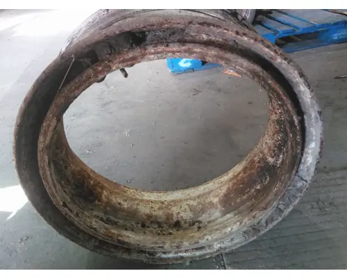 DEMOUNTABLE 22.5 X 8.25 WHEEL