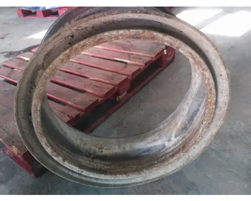 DEMOUNTABLE 22.5 X 8.25 WHEEL