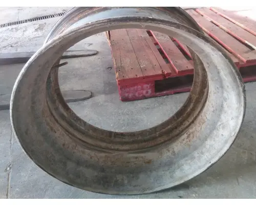 DEMOUNTABLE 22.5 X 8.25 WHEEL