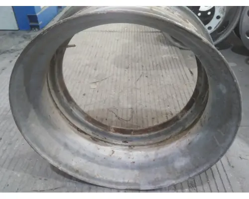 DEMOUNTABLE 22.5 X 8.25 WHEEL