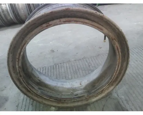 DEMOUNTABLE 22.5 X 8.25 WHEEL