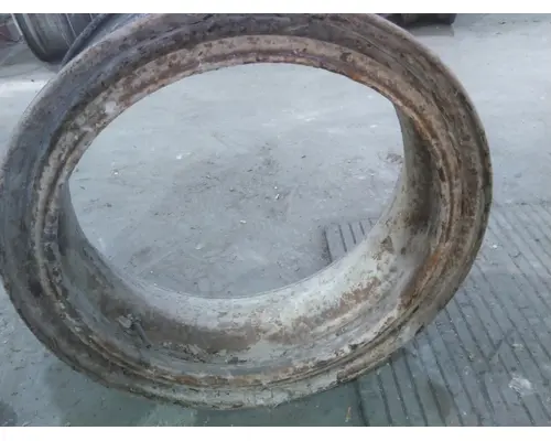 DEMOUNTABLE 22.5 X 8.25 WHEEL