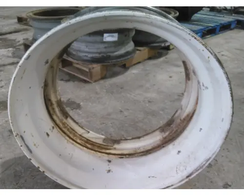 DEMOUNTABLE 22.5 X 8.25 WHEEL