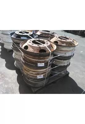 DEMOUNTABLE 22.5 X 8.25 WHEEL