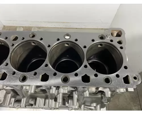 DETROIT DIESEL DD13 Cylinder Block