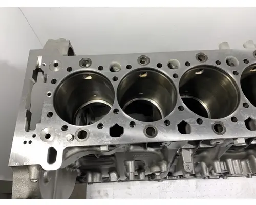 DETROIT DIESEL DD13 Cylinder Block