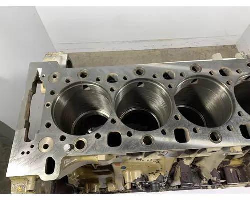 DETROIT DIESEL DD13 Cylinder Block