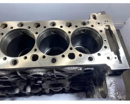 DETROIT DIESEL DD13 Cylinder Block