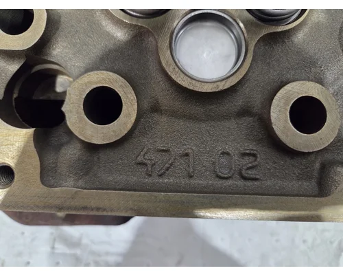 DETROIT DIESEL DD13 Cylinder Head