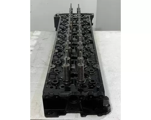 DETROIT DIESEL DD13 Cylinder Head