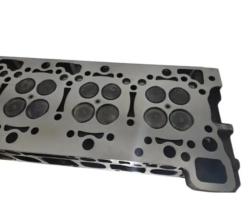 DETROIT DIESEL DD13 Cylinder Head