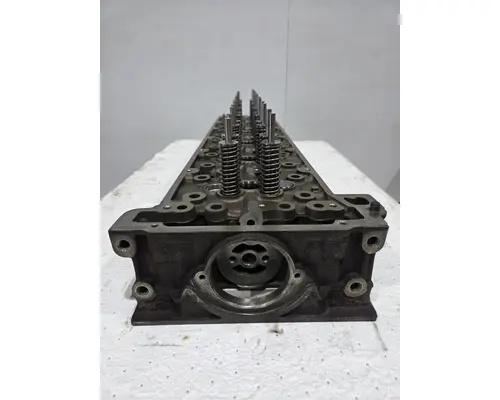 DETROIT DIESEL DD13 Cylinder Head