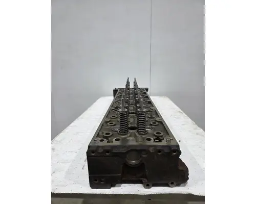 DETROIT DIESEL DD13 Cylinder Head