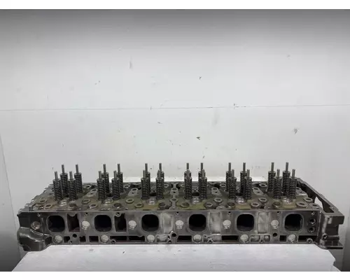 DETROIT DIESEL DD13 Cylinder Head