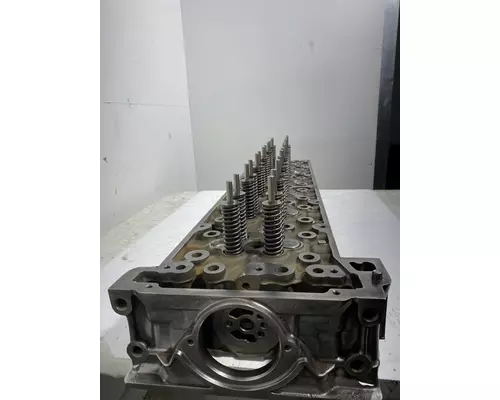 DETROIT DIESEL DD13 Cylinder Head