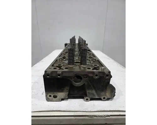 DETROIT DIESEL DD13 Cylinder Head