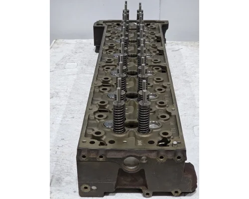 DETROIT DIESEL DD13 Cylinder Head