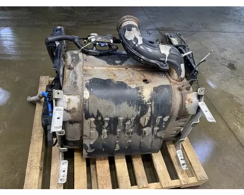 DETROIT DIESEL DD13 DPF (Diesel Particulate Filter)