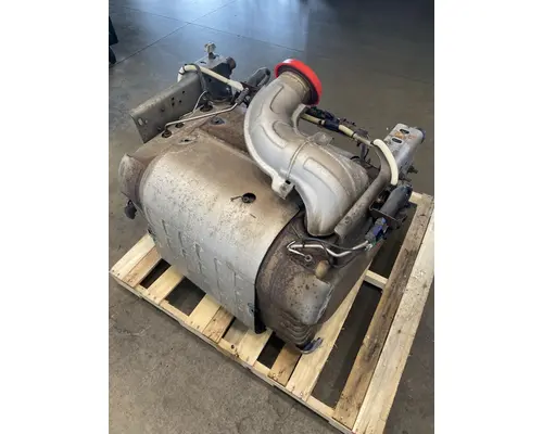 DETROIT DIESEL DD13 DPF (Diesel Particulate Filter)