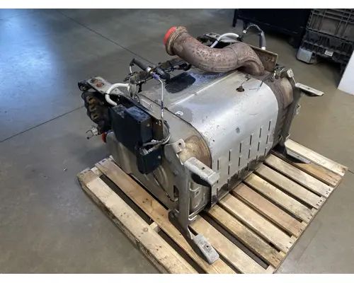 DETROIT DIESEL DD13 DPF (Diesel Particulate Filter)