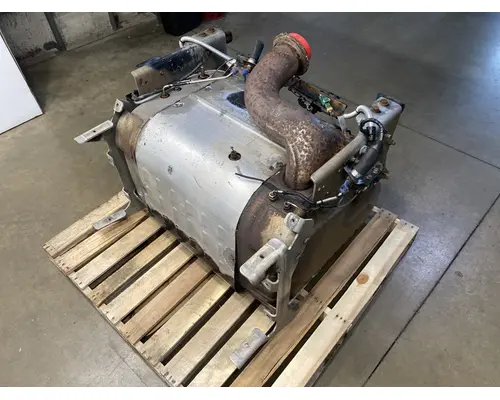 DETROIT DIESEL DD13 DPF (Diesel Particulate Filter)